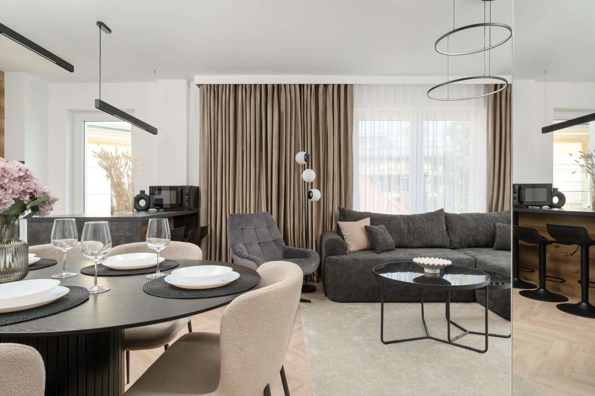 Elegancki Apartament Z Parkingiem Blisko Starego Miasta By Noclegi Renters Wrocław Buitenkant foto